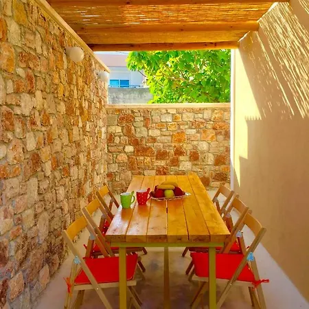 Bekos Traditional House Апартаменты Архангелос