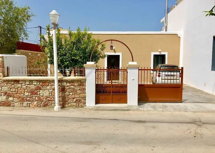 Bekos Traditional House Archangelos (Rhodes)