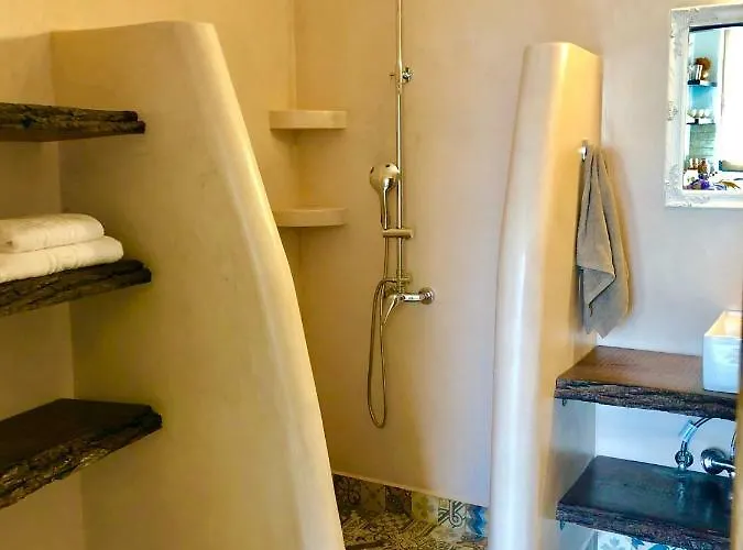 Bekos Traditional House *